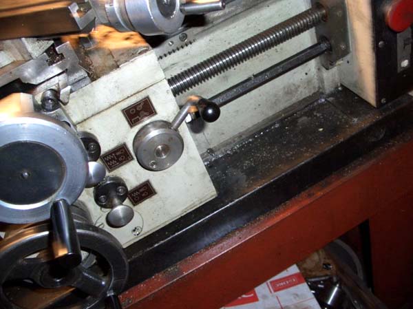 Загальний вигляд токарно-гвинторізного верстата МС-03 МС-03 Загальний вигляд токарно-гвинторізного верстата